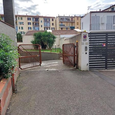 Lungarno 32 With Private Parking Διαμέρισμα Φλωρεντία Εξωτερικό φωτογραφία